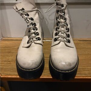 Leona Dr. Martens in color Bone-Temperley